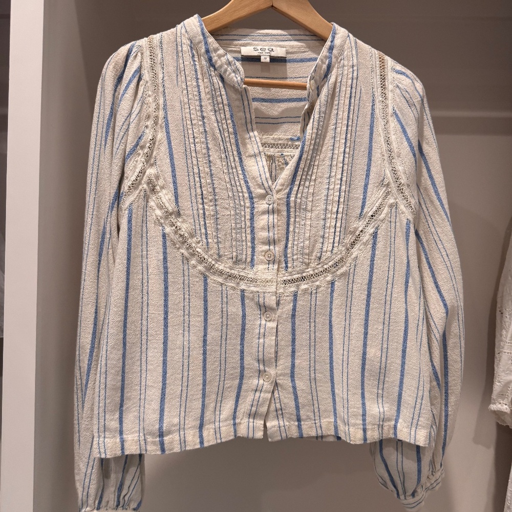 Sea Boho Top, Blue Ticking Stripe, Eyelet Yoke Detail, Size Medium.
